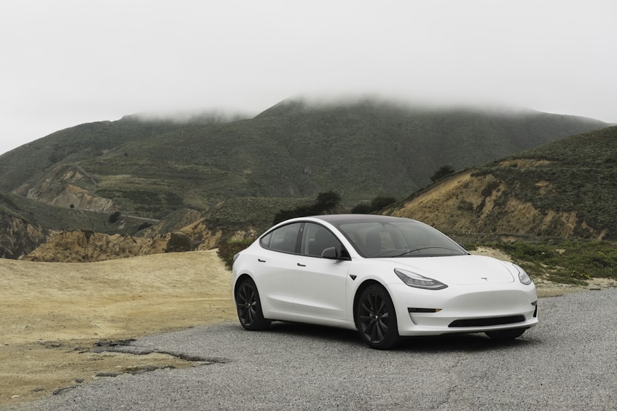 Tesla Model 3 – Blau Metallic